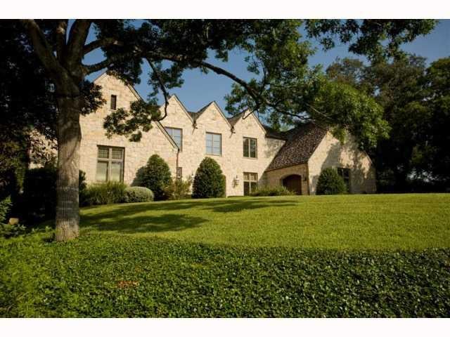 View 3212 Hillview Rd in Tarrytown 3212 Hillview Rd - property photo 1 - Luxury home in Tarrytown, Austin, TX