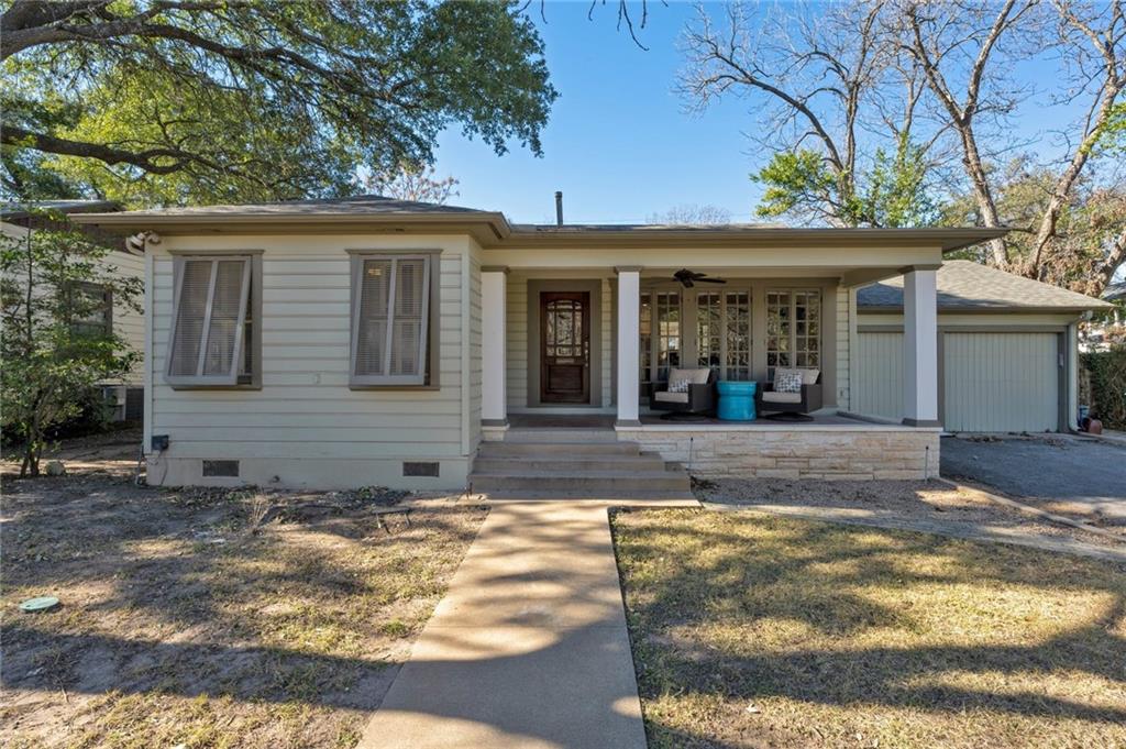 View 3212 Kerbey LN in Brykerwoods D 3212 Kerbey LN - property photo 1 - Luxury home in Brykerwoods D, Austin, TX
