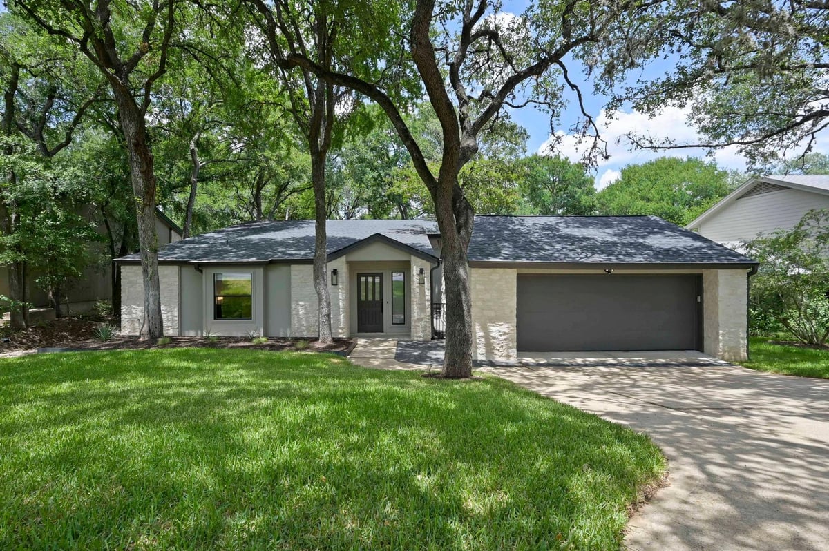 View 3212 Thousand Oaks DR in Countryside Sec 01 3212 Thousand Oaks DR - front exterior - Luxury home in Countryside Sec 01, Austin, TX