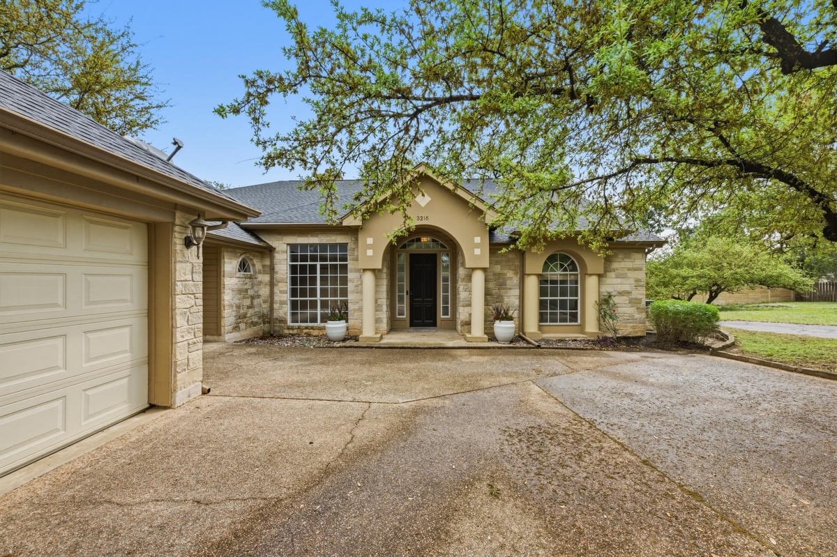 View 3216 Lakeway Blvd in Lakeway Sec 20 3216 Lakeway Blvd - front exterior - Luxury home in Lakeway Sec 20, Austin, TX