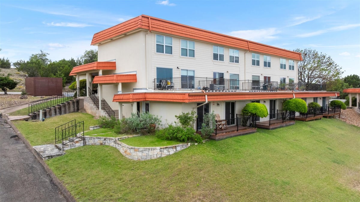 View 3216 Poe Cv Unit #4F in Caribbean Condominiums 3216 Poe Cv Unit #4F - front exterior - Luxury home in Caribbean Condominiums, Lago Vista, TX