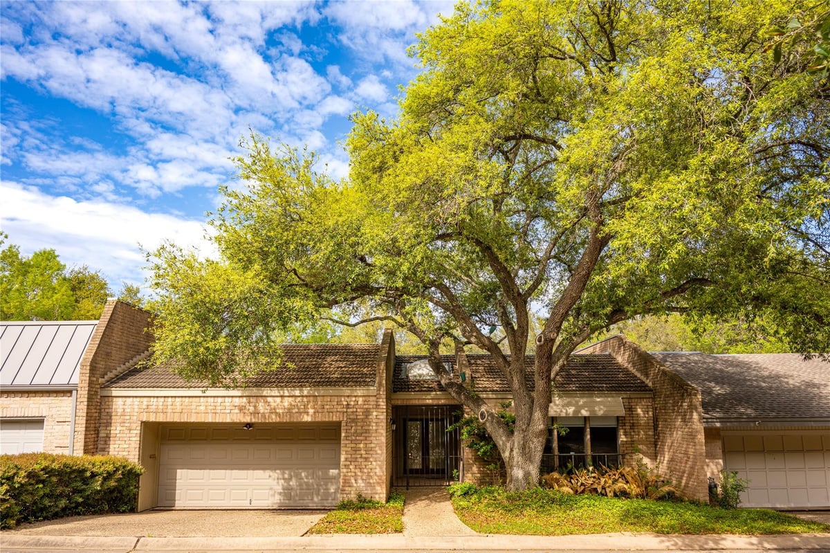 View 3216 Tarryhollow DR in West Park Place Amd 3216 Tarryhollow DR - front exterior - Luxury home in West Park Place Amd, Austin, TX