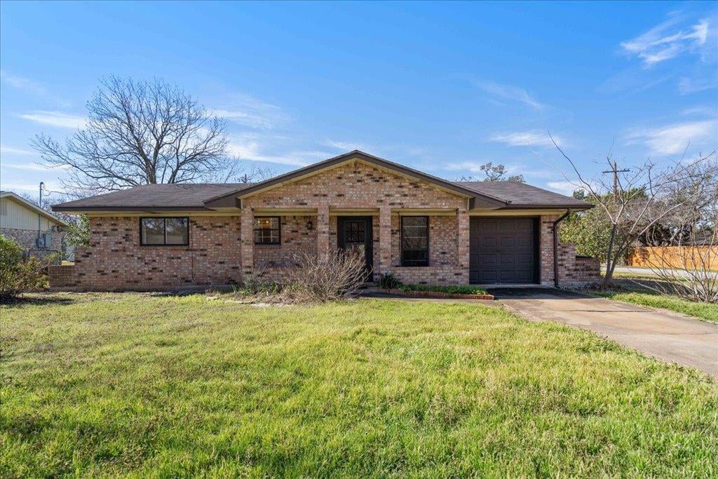 View 3217 Bruce Dr in Barton View Sec 04 3217 Bruce Dr - front exterior - Luxury home in Barton View Sec 04, Austin, TX