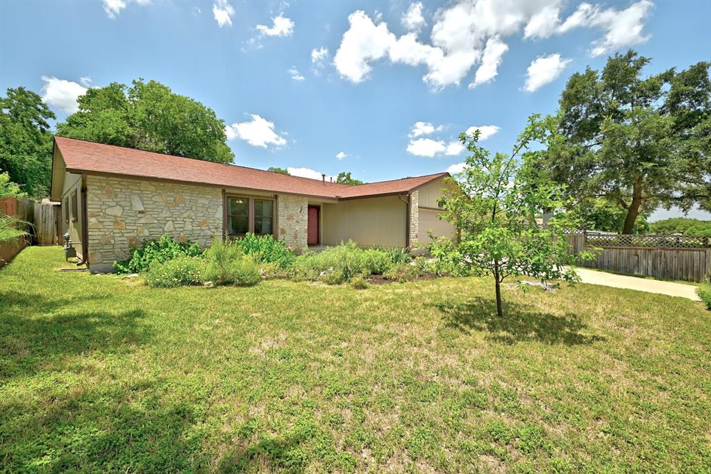 View 3217 Harpers Ferry Ln in Southampton Sec 03-A 3217 Harpers Ferry Ln - front exterior - Luxury home in Southampton Sec 03-A, Austin, TX