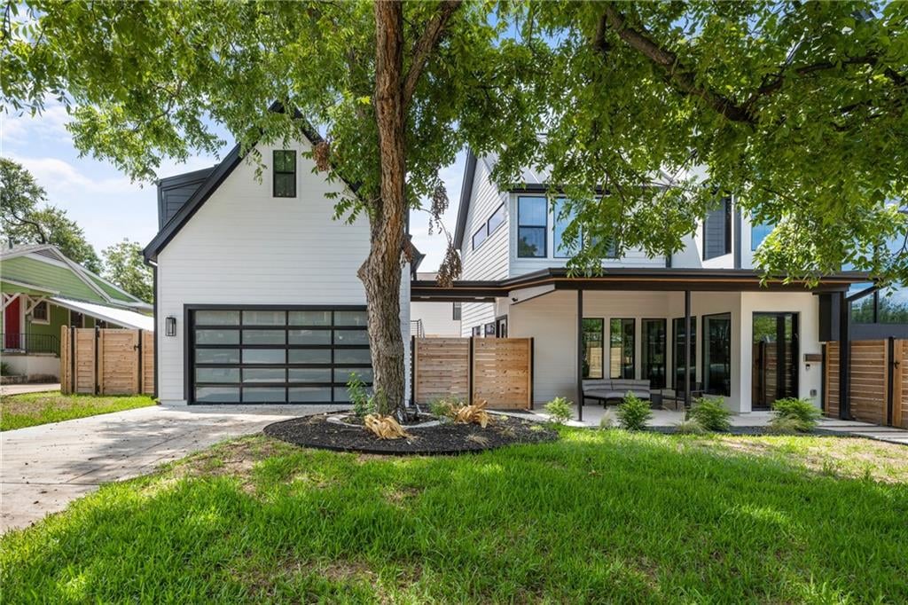 View 3219 Funston ST Unit #B in Brykerwoods G 3219 Funston ST Unit #B - property photo 1 - Luxury home in Brykerwoods G, Austin, TX