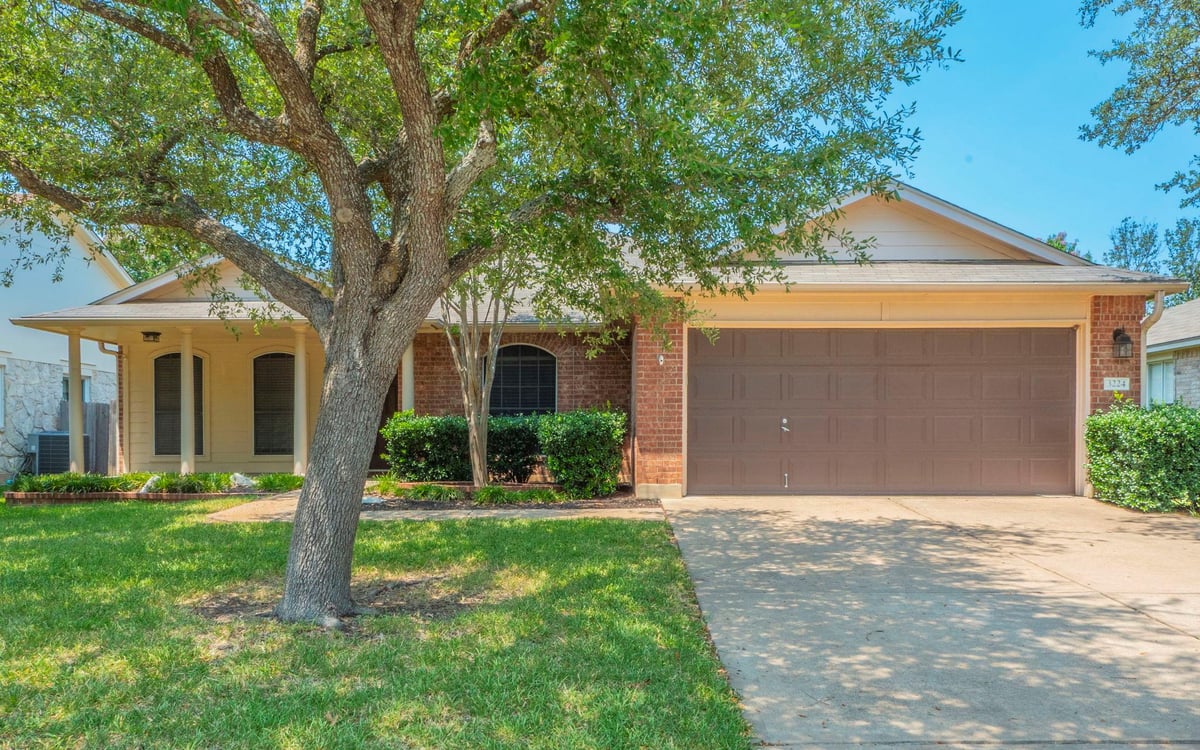 View 3224 Arroyo Bluff Ln in Preserve At Stone Oak Ph 2 Sec 1 3224 Arroyo Bluff Ln - property photo 1 - Luxury home in Preserve At Stone Oak Ph 2 Sec 1, Round Rock, TX