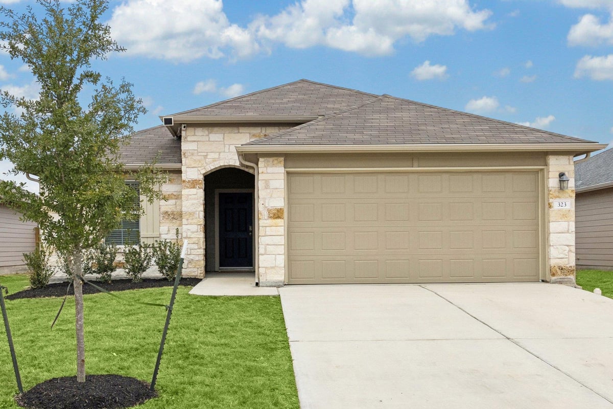 View 323 Shimmering Cv in COTTONWOOD CREEK 323 Shimmering Cv - front exterior - Luxury home in COTTONWOOD CREEK, San Marcos, TX
