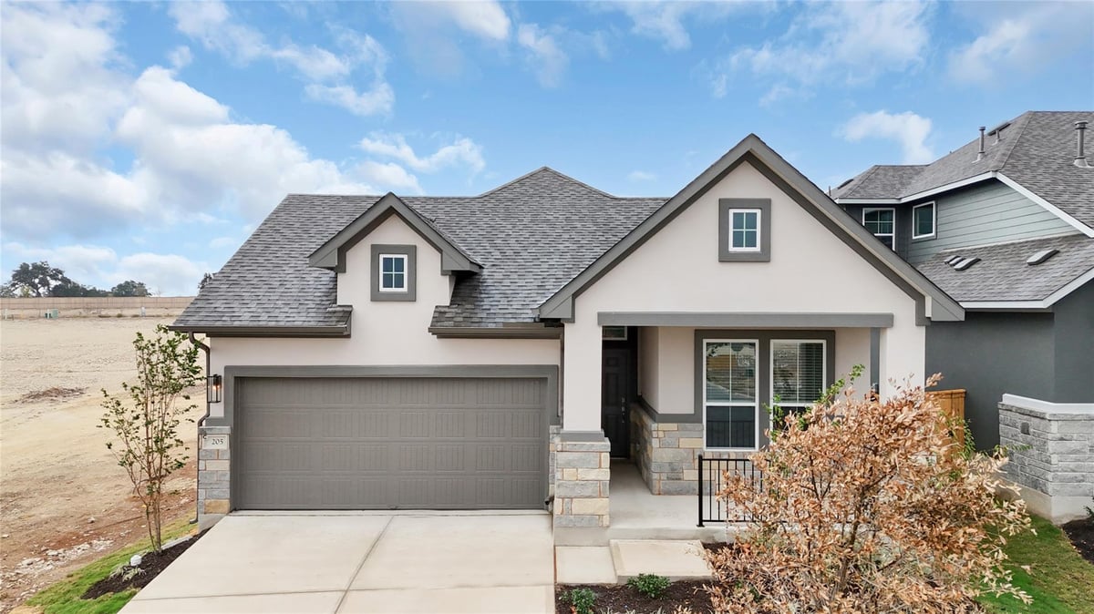 325 Blue Vervain TRL - property photo 1 - Luxury home in Nolina, Georgetown, TX