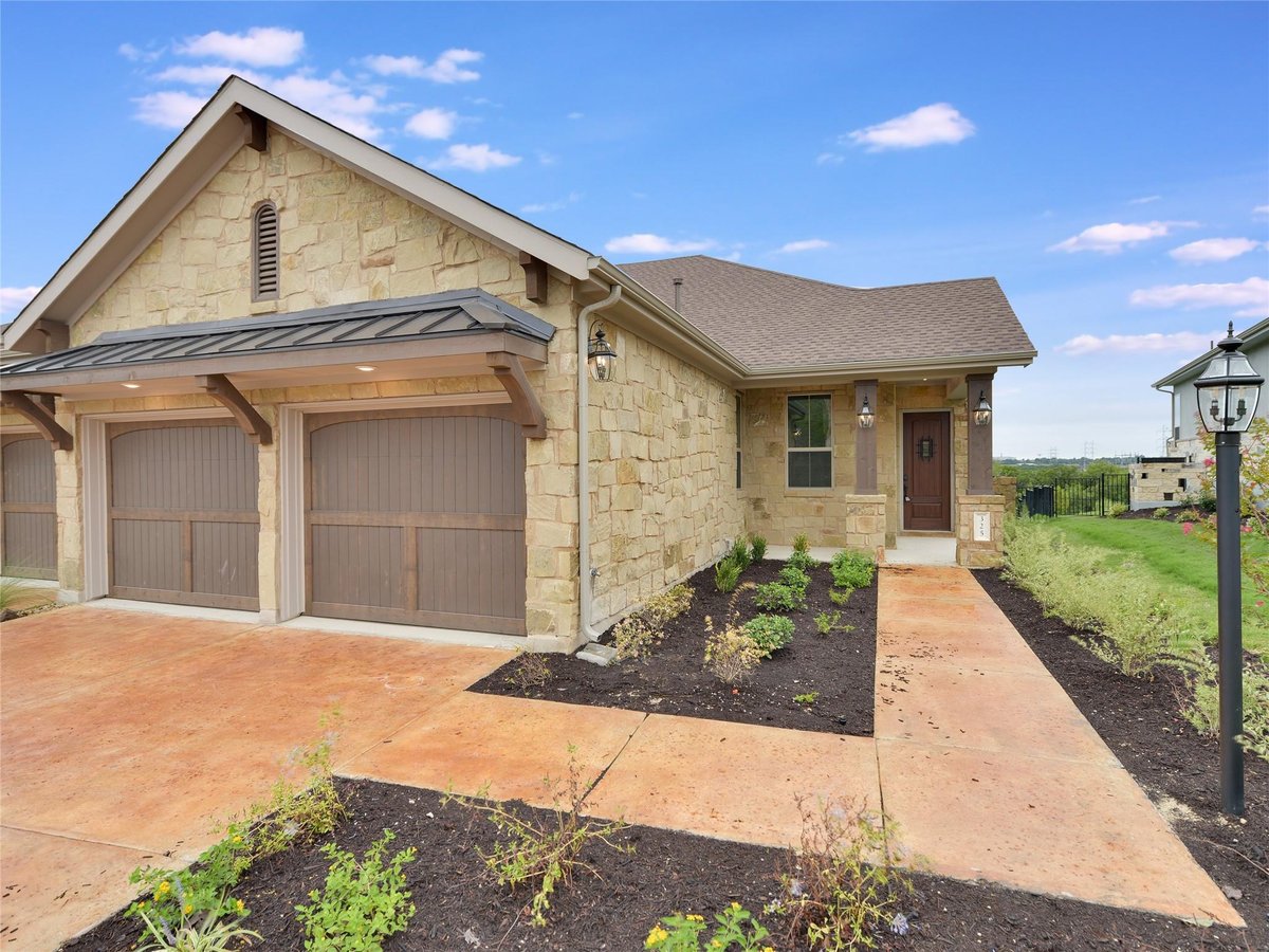 View 325 Cartwheel BND in Rough Hollow 325 Cartwheel BND - front exterior - Luxury home in Rough Hollow, Austin, TX