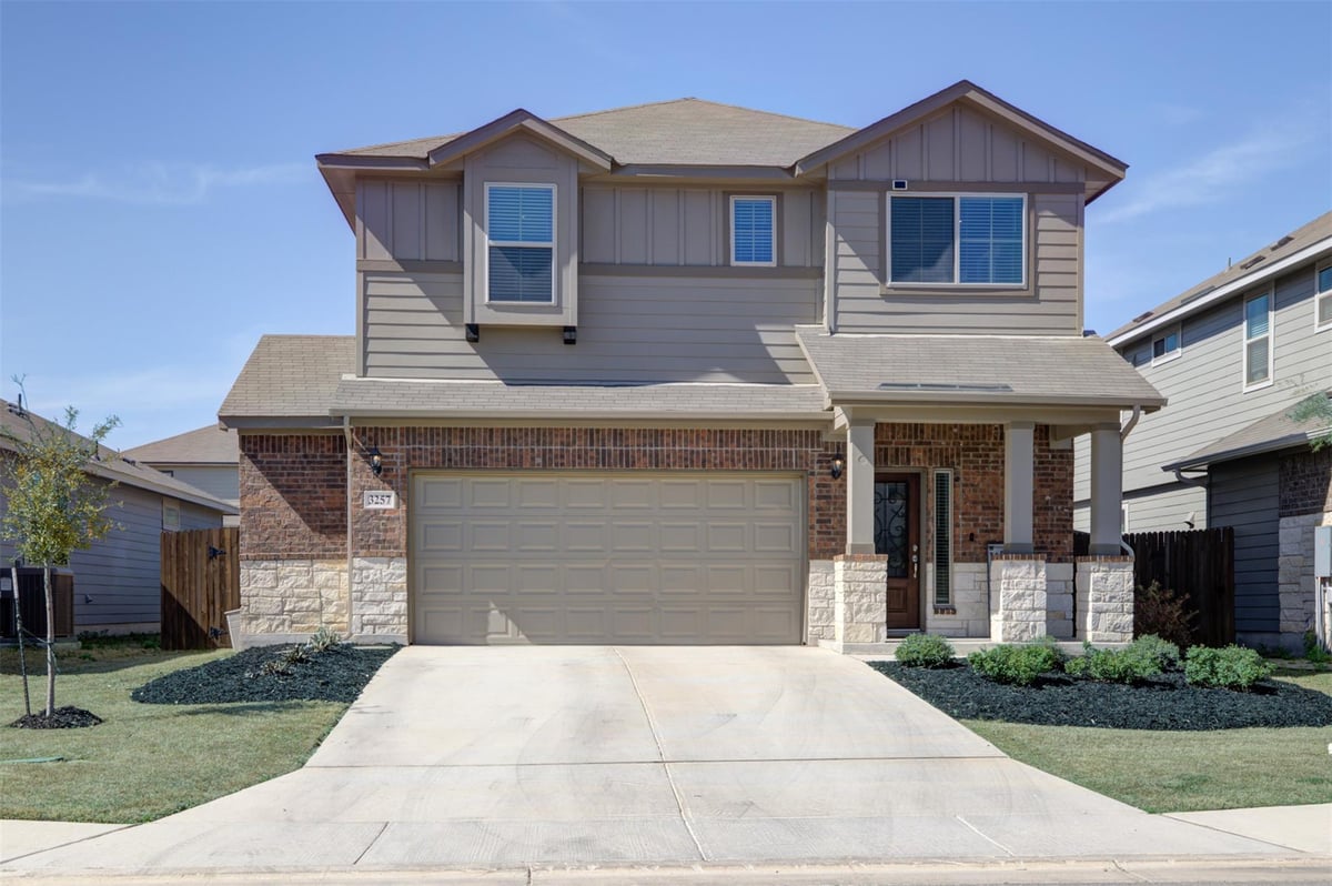 View 3257 Fox Sedge in Heatherfield Un 6 3257 Fox Sedge - front exterior - Luxury home in Heatherfield Un 6, New Braunfels, TX