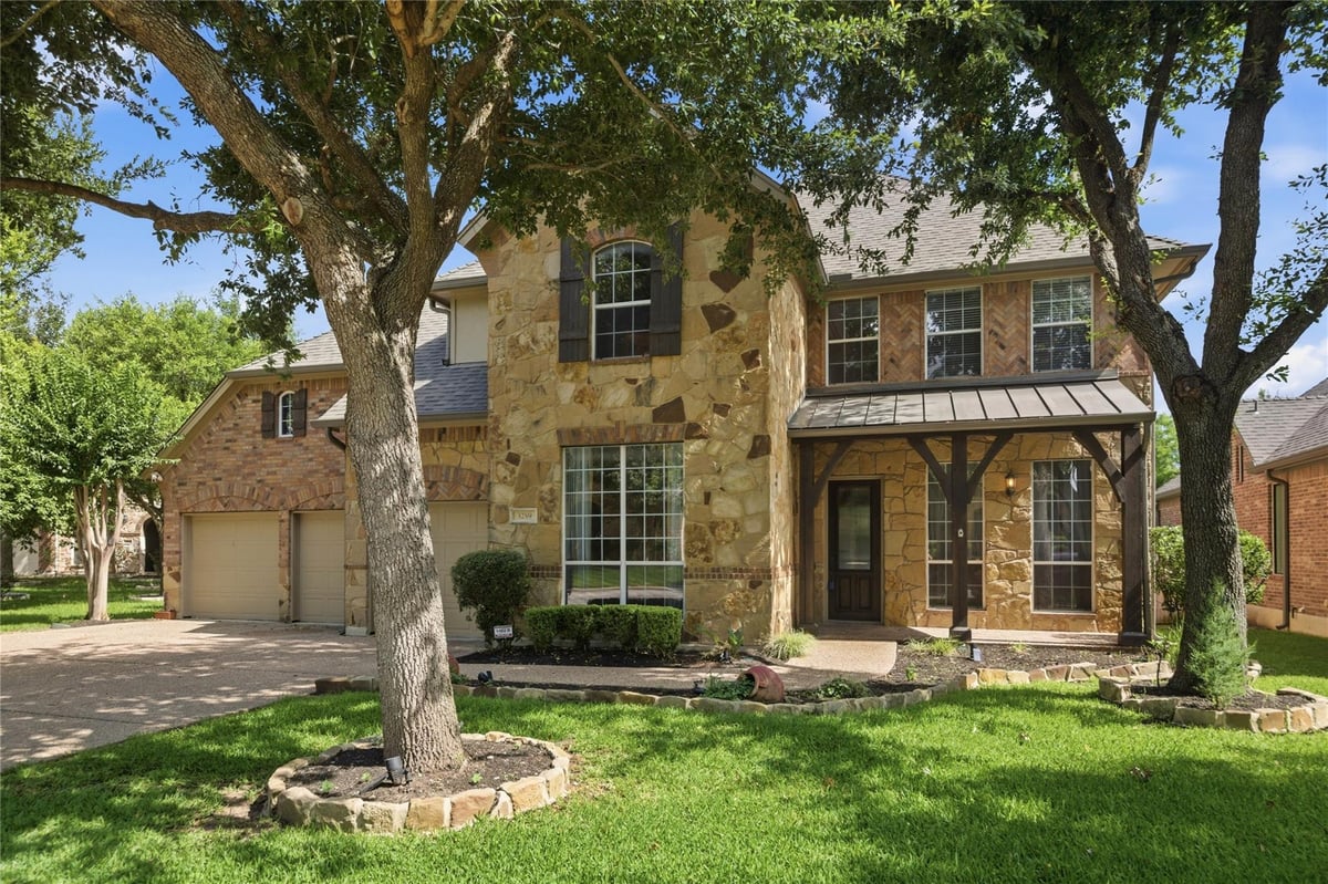 View 3259 Sanibel CT in Hidden Glen Ph 5B 3259 Sanibel CT - front exterior - Luxury home in Hidden Glen Ph 5B, Round Rock, TX