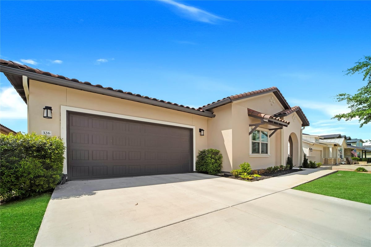 View 326 Singing Sumac Way in Paso Robles Ph 4B-2 326 Singing Sumac Way - front exterior - Luxury home in Paso Robles Ph 4B-2, San Marcos, TX