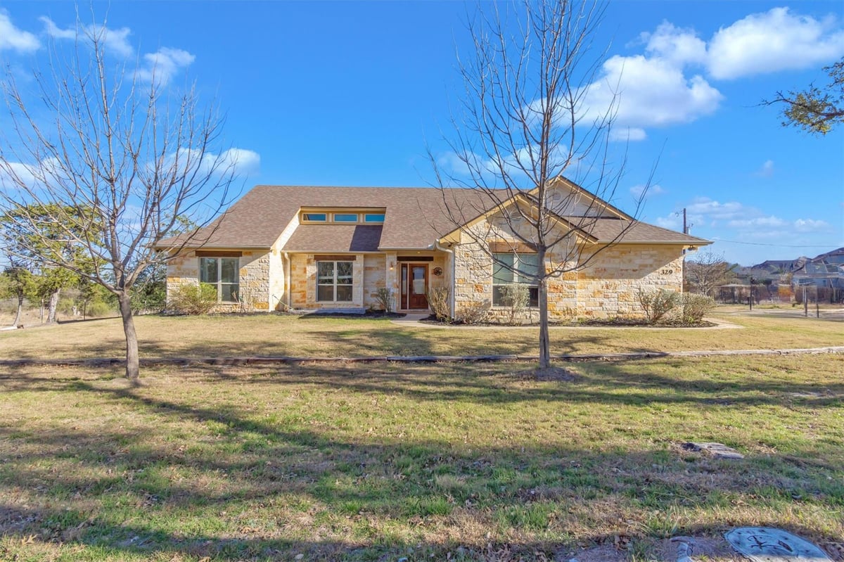 Living area at 329 Sunrise Hills - 3 bed 2 bath home