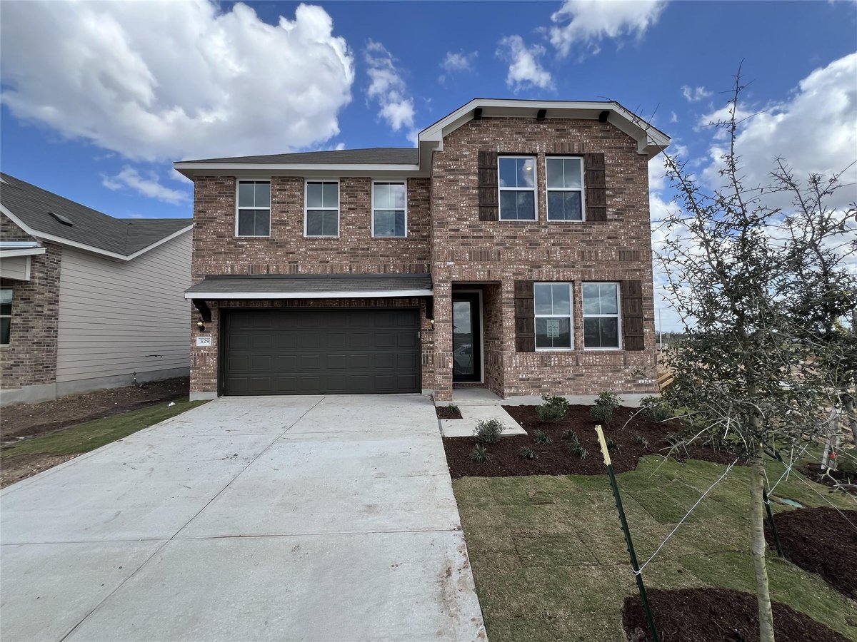 View 329 Willow Heights Dr in Rolling Glen 329 Willow Heights Dr - front exterior - Luxury home in Rolling Glen, Hutto, TX