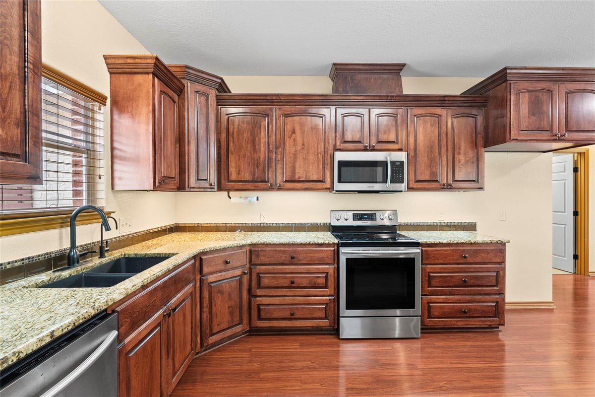Kitchen at 330 Arbors Cir - 5 bed 3 bath home