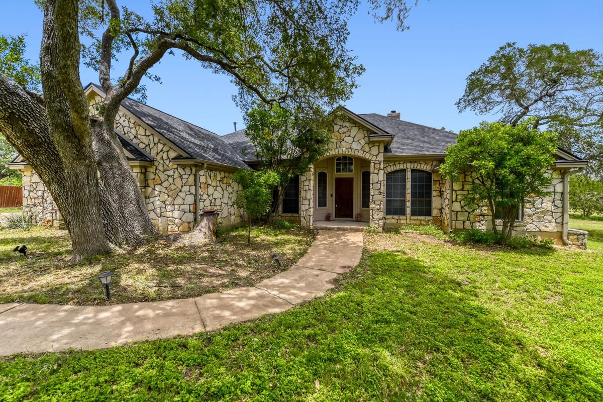 View 330 Humphrey DR in Ruby Ranch Ph 3 330 Humphrey DR - front exterior - Luxury home in Ruby Ranch Ph 3, Buda, TX