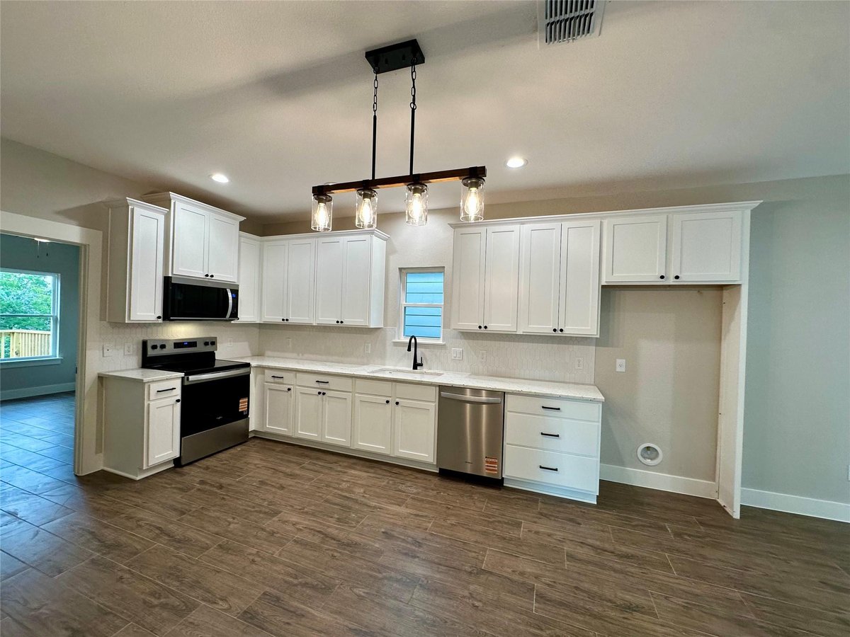 Kitchen at 330 Shady Bluff Dr - 2 bed 2 bath home