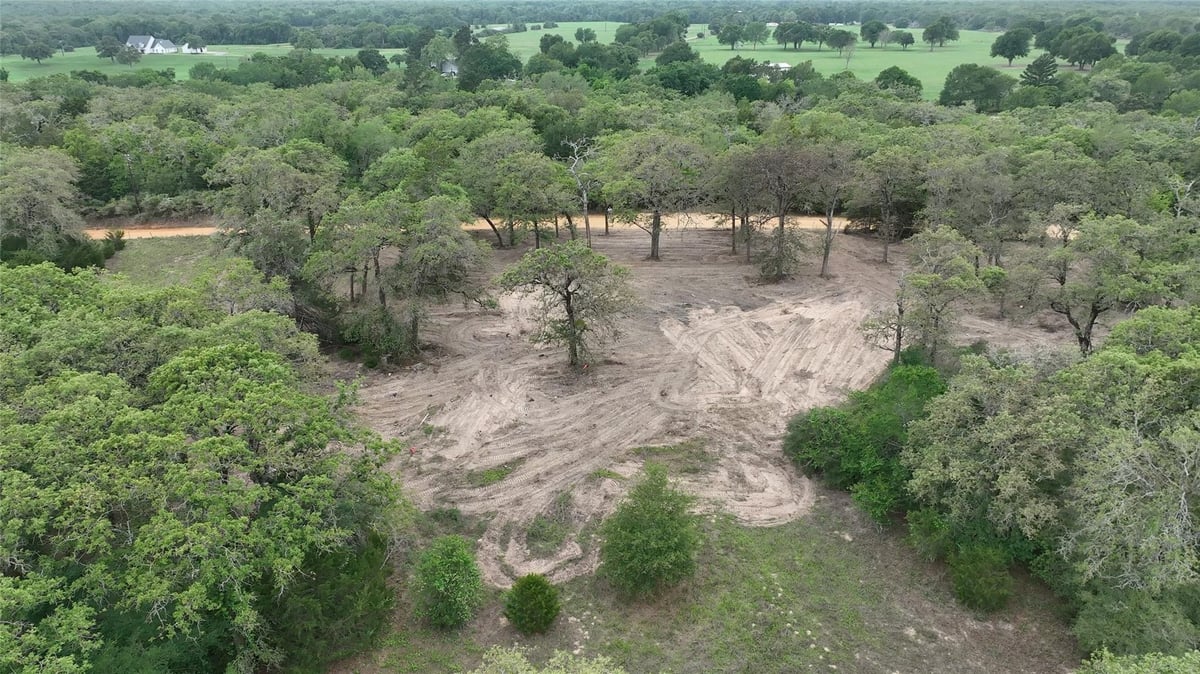 View 330 Sundown Rd in SUNDOWN ACRES 330 Sundown Rd - front exterior - Luxury lot in SUNDOWN ACRES, Caldwell, TX