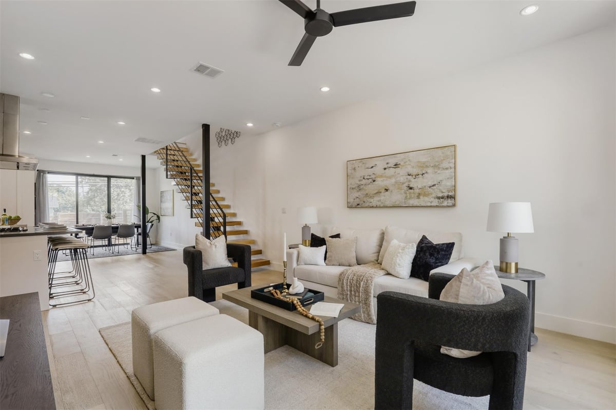 View 3300 E Martin Luther King Jr BLVD Unit #B in EAST MLK 3300 E Martin Luther King Jr BLVD Unit #B - front exterior - Luxury home in EAST MLK, Austin, TX