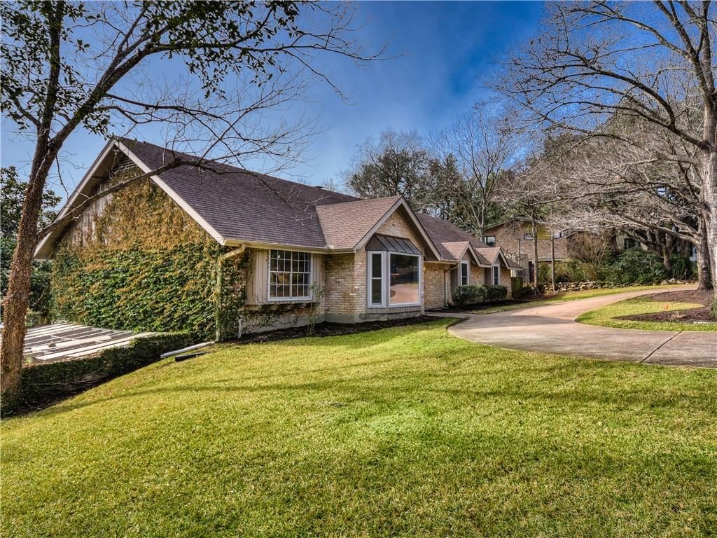 View 3301 River Rd in Tarrytown 3301 River Rd - property photo 1 - Luxury home in Tarrytown, Austin, TX