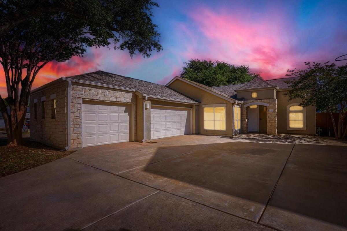 View 3302 Ross CV in High Country Sec 03 3302 Ross CV - front exterior - Luxury home in High Country Sec 03, Round Rock, TX