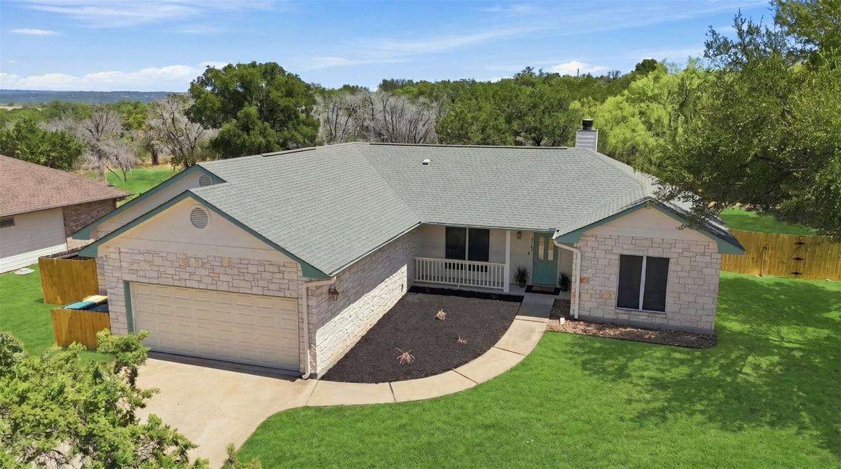 View 3303 E Scenic LOOP in Nature Heights 3303 E Scenic LOOP - property photo 1 - Luxury home in Nature Heights, Marble Falls, TX