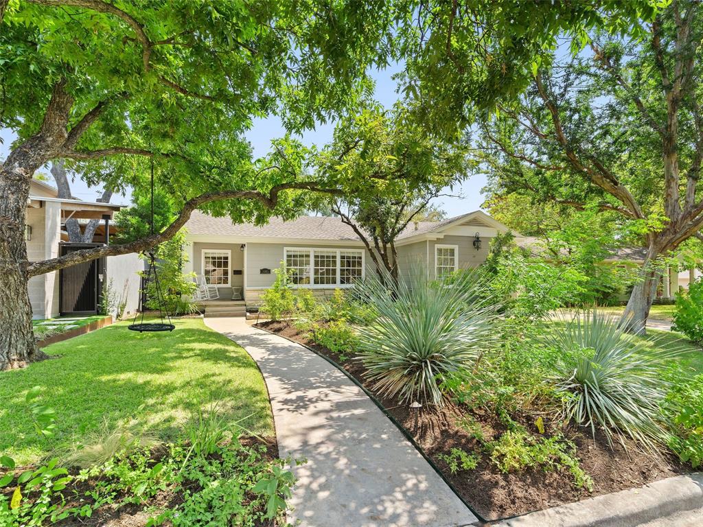View 3303 Oakmont BLVD in Brykerwoods E 3303 Oakmont BLVD - front exterior - Luxury home in Brykerwoods E, Austin, TX