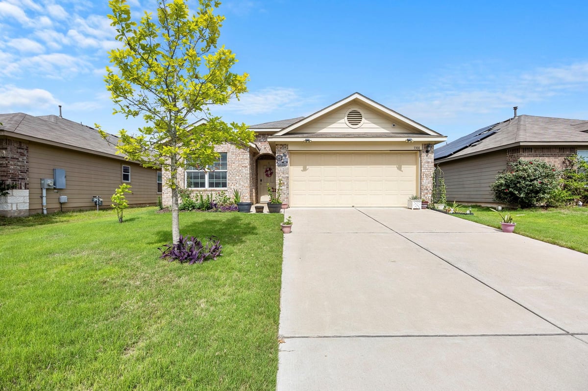 3308 Braun Way - front exterior - Luxury home in Austins Colony Sec 12, Austin, TX