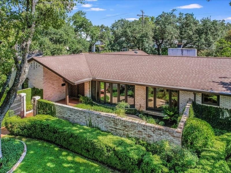 View 3308 River Rd in Tarrytown River Oaks 3308 River Rd - front exterior - Luxury home in Tarrytown River Oaks, Austin, TX