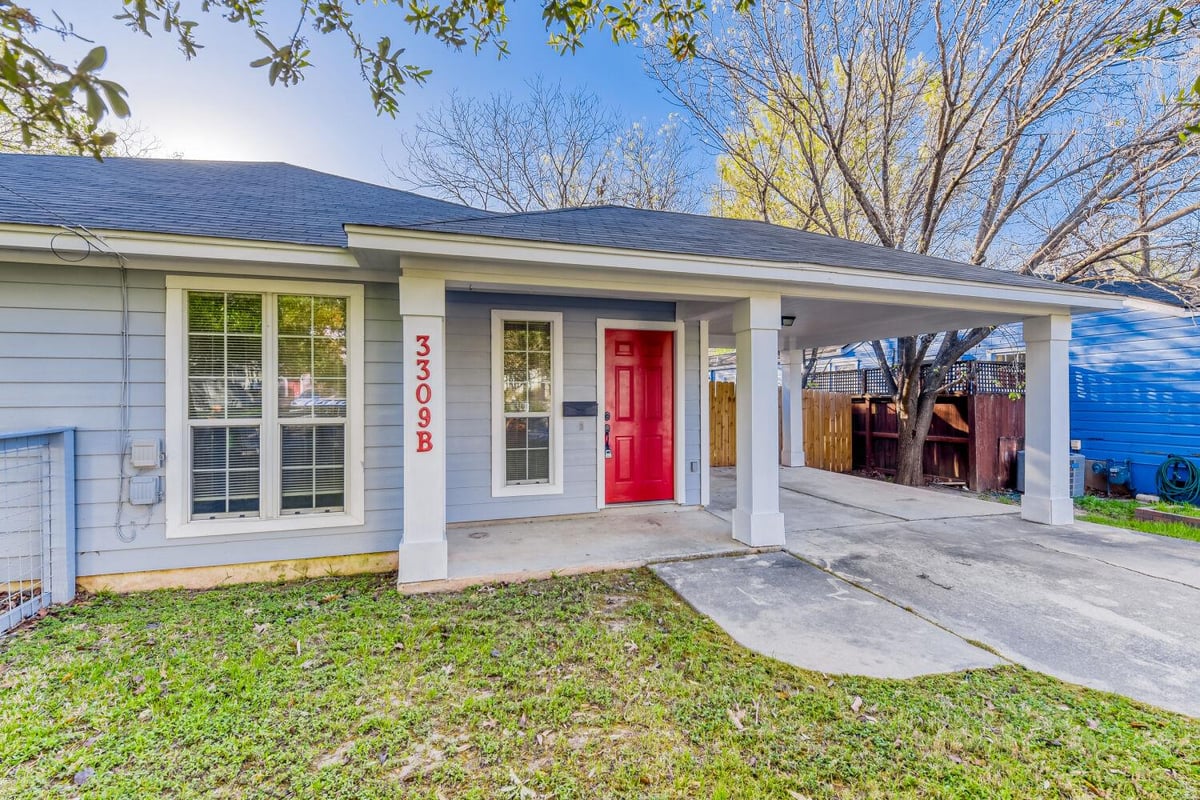 View 3309 Robinson Ave Unit #B in Cherrywood 3309 Robinson Ave Unit #B - front exterior - Luxury home in Cherrywood, Austin, TX