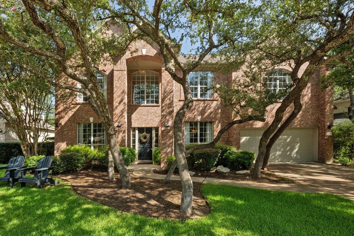 View 3310 San Mateo DR in Lake Pointe Ph 02 3310 San Mateo DR - property photo 1 - Luxury home in Lake Pointe Ph 02, Austin, TX