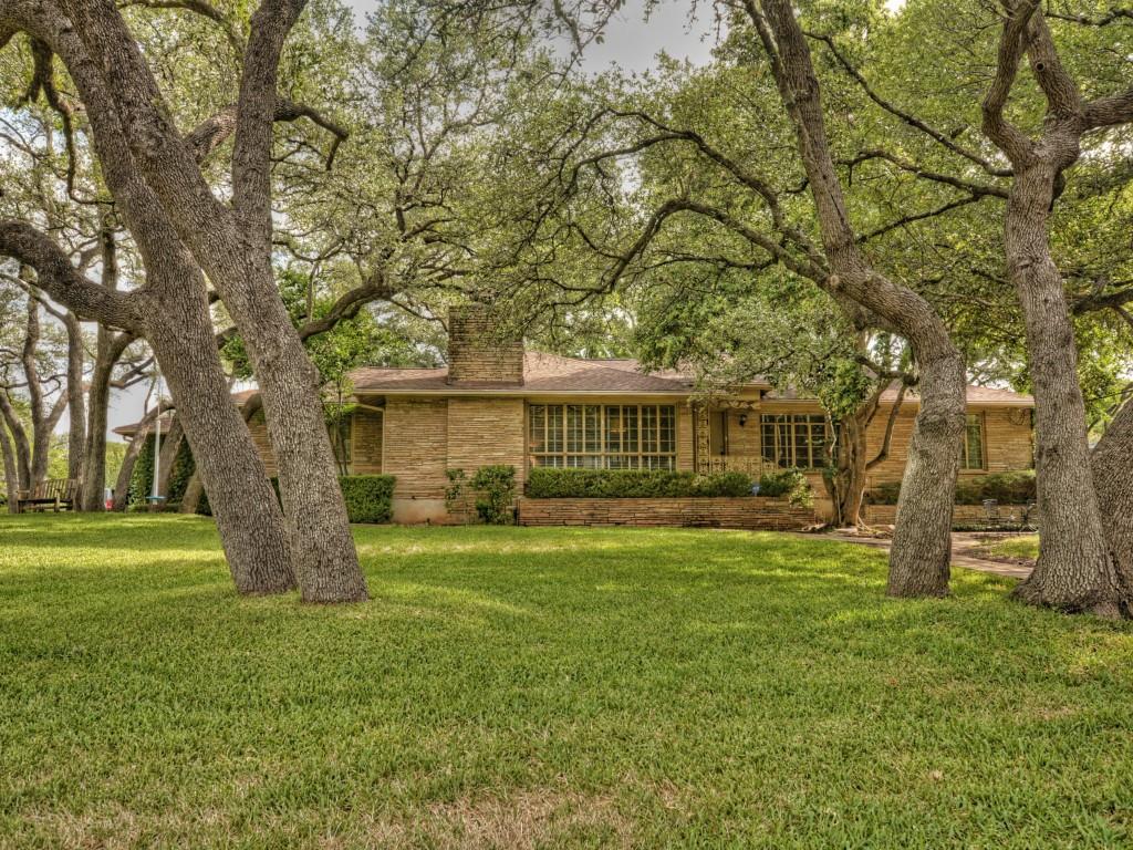 View 3310 Windsor Rd in Tarrytown 3310 Windsor Rd - property photo 1 - Luxury home in Tarrytown, Austin, TX