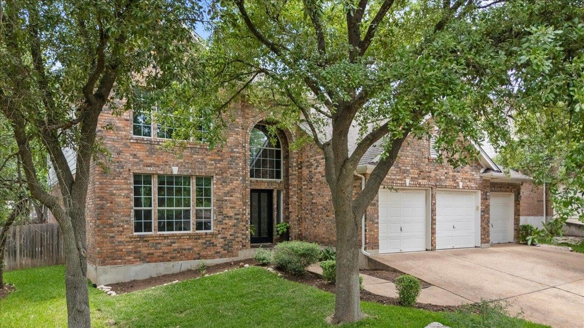 View 3313 Oxsheer Dr in Steiner Ranch Ph 01 Sec 04D 3313 Oxsheer Dr - front exterior - Luxury home in Steiner Ranch Ph 01 Sec 04D, Austin, TX