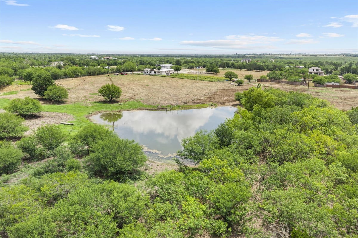 View 3315 Dry Creek RD in Gonzales Place 3315 Dry Creek RD - property photo 1 - Luxury home in Gonzales Place, Lockhart, TX