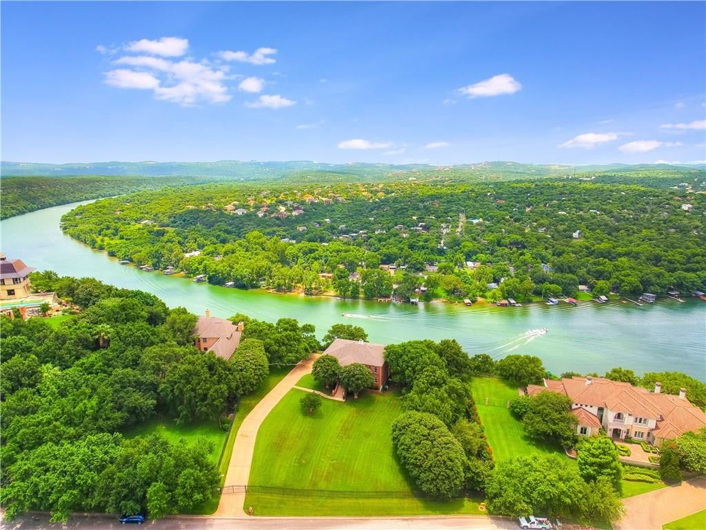 View 3315 Far View Dr in Lake Austin 3315 Far View Dr - property photo 1 - Luxury home in Lake Austin, Austin, TX