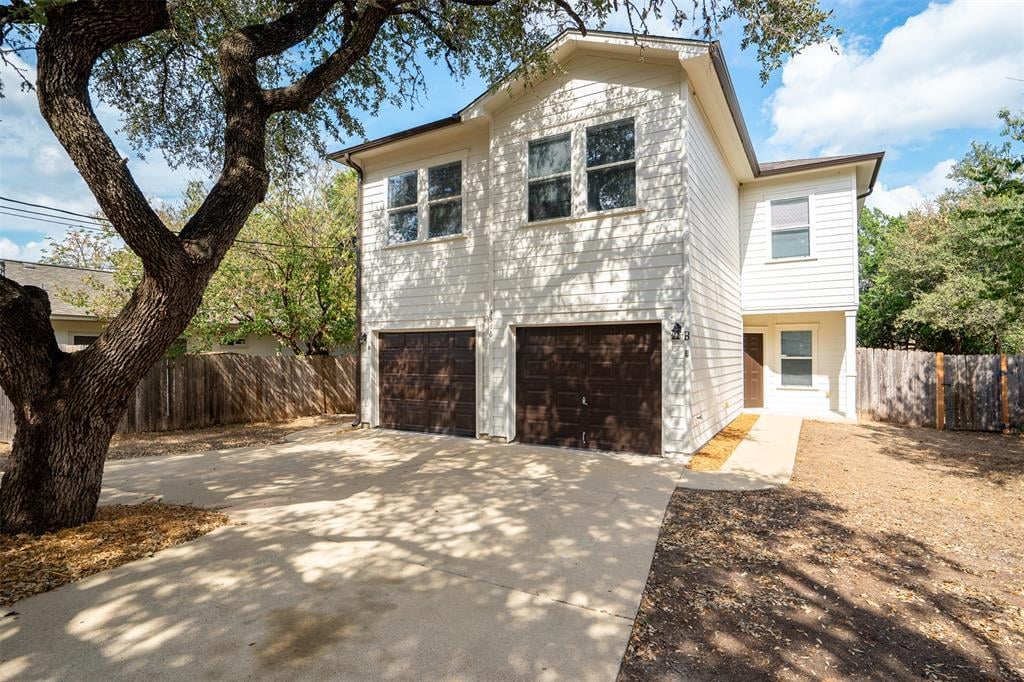 View 3316 Blumie ST Unit #B in Kincheon Sec 02 3316 Blumie ST Unit #B - property photo 1 - Luxury home in Kincheon Sec 02, Austin, TX