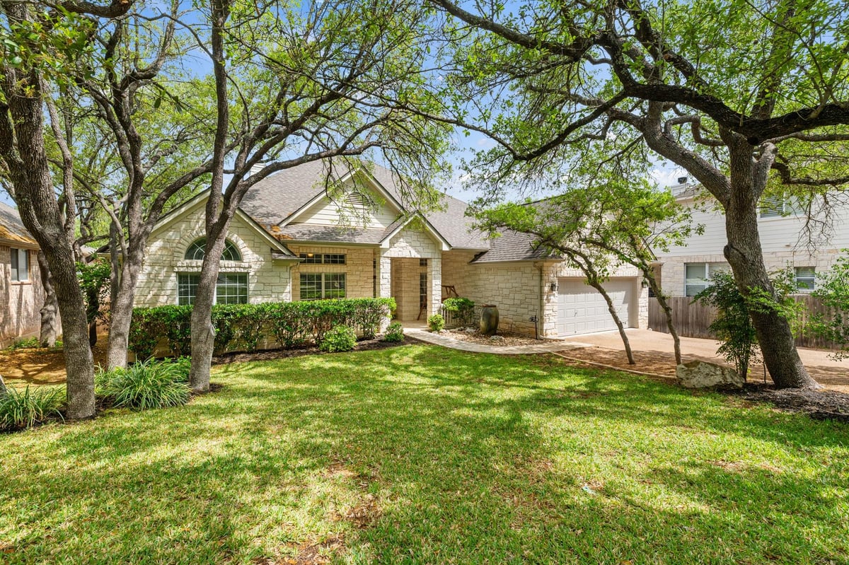 View 3316 Summer Canyon DR in Steiner Ranch Ph 02 Sec 05 3316 Summer Canyon DR - front exterior - Luxury home in Steiner Ranch Ph 02 Sec 05, Austin, TX