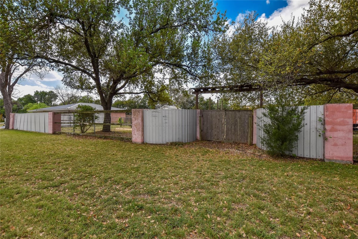 Kitchen at 3317 Bosque Ln - 3 bed 2 bath home
