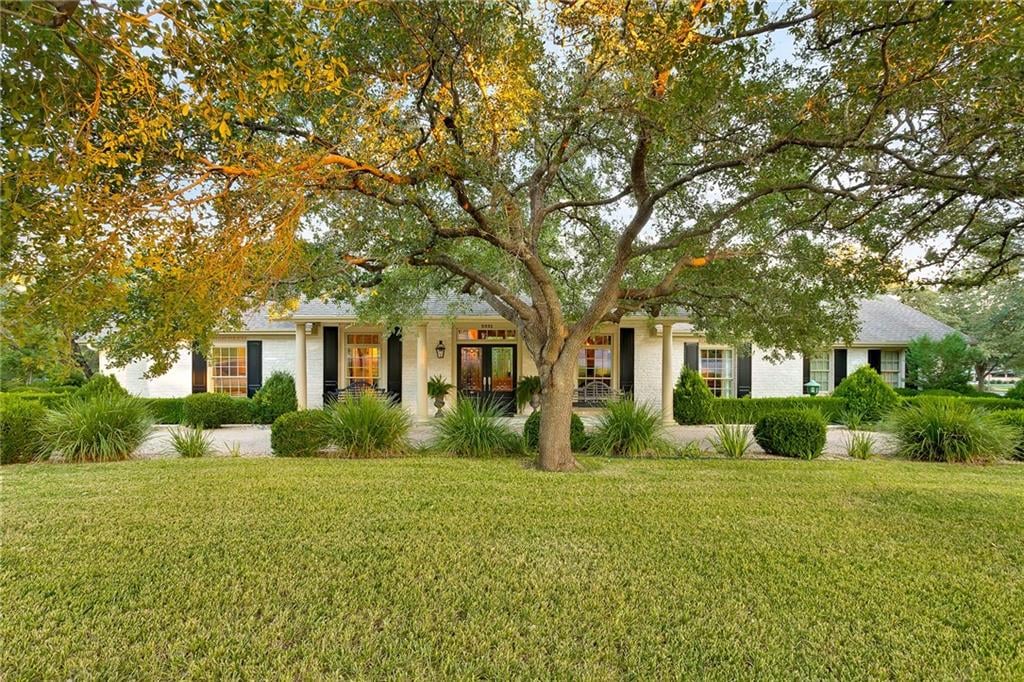 View 3331 Perry Ln in Balcones Park Add Sec 05 3331 Perry Ln - property photo 1 - Luxury home in Balcones Park Add Sec 05, Austin, TX