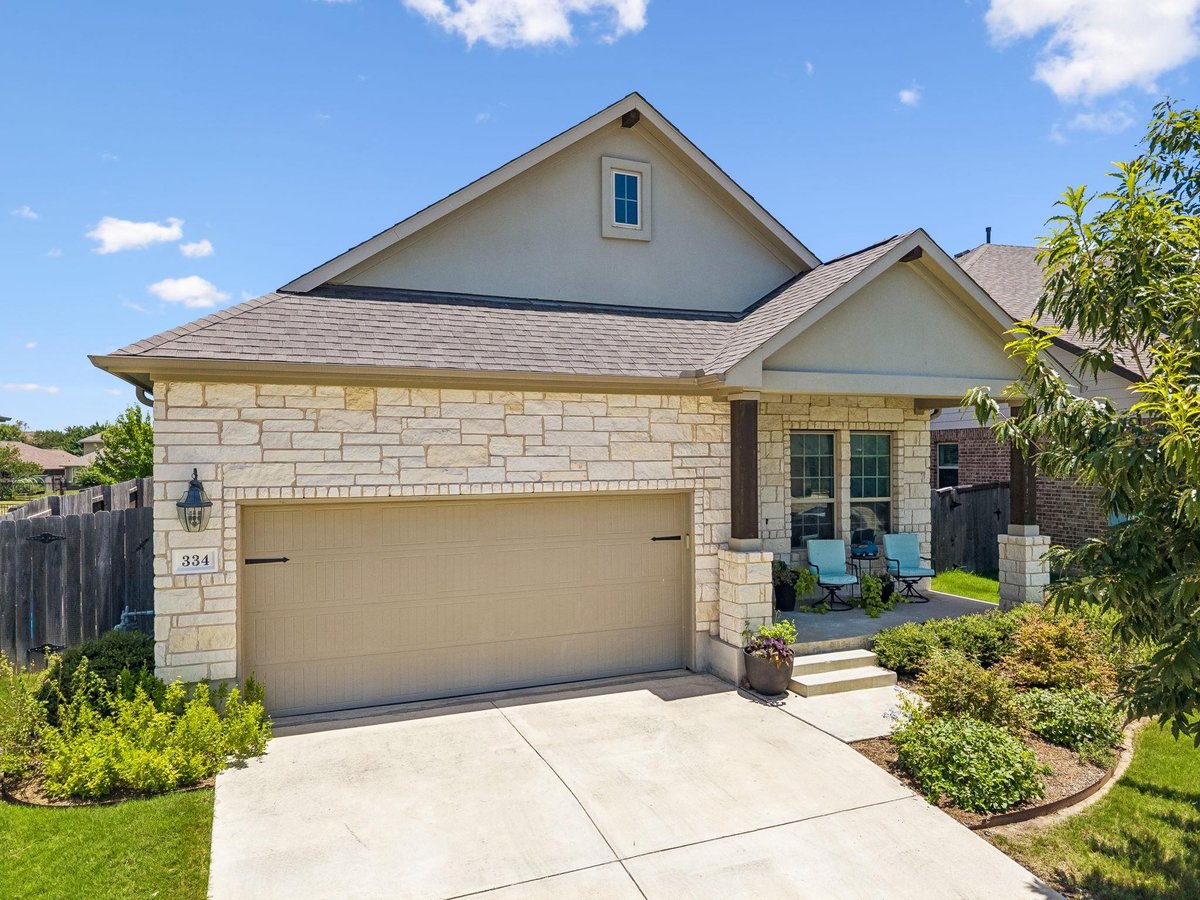 View 334 Blue Oak BLVD in Blanco Vista 334 Blue Oak BLVD - front exterior - Luxury home in Blanco Vista, San Marcos, TX