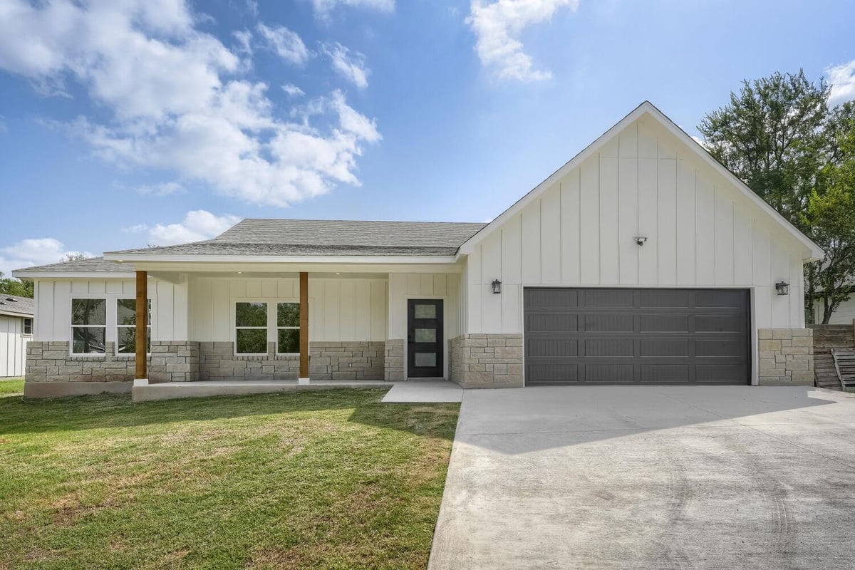 View 334 Nene LN in Tahitian Village, 334 Nene LN - property photo 1 - Luxury home in Tahitian Village,, Bastrop, TX