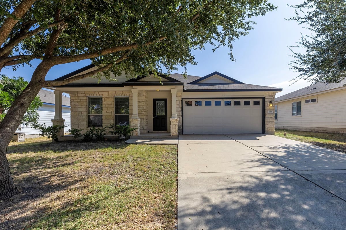 View 335 Altamont St in Riverwalk Ph 02 Sec 01 335 Altamont St - front exterior - Luxury home in Riverwalk Ph 02 Sec 01, Hutto, TX