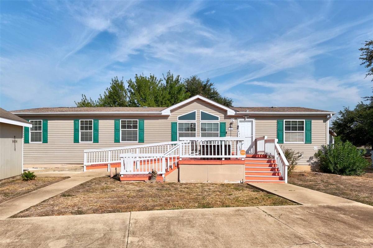View 3351 Killingsworth LN Unit #530 in Pflugerville 3351 Killingsworth LN Unit #530, photo 1 of 32, Pflugerville, Pflugerville, TX