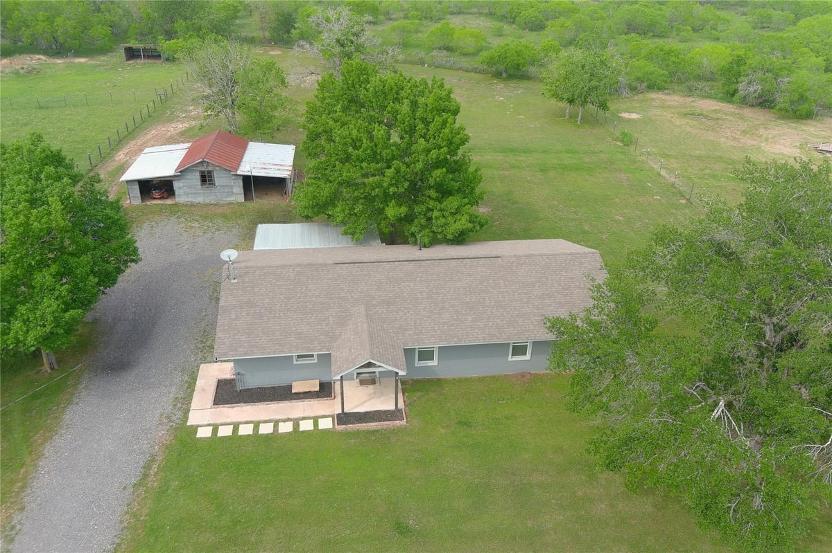 View 3363 Fm 713 in Buddy & Pete Bakerd 3363 Fm 713 - front exterior - Luxury home in Buddy & Pete Bakerd, Lockhart, TX