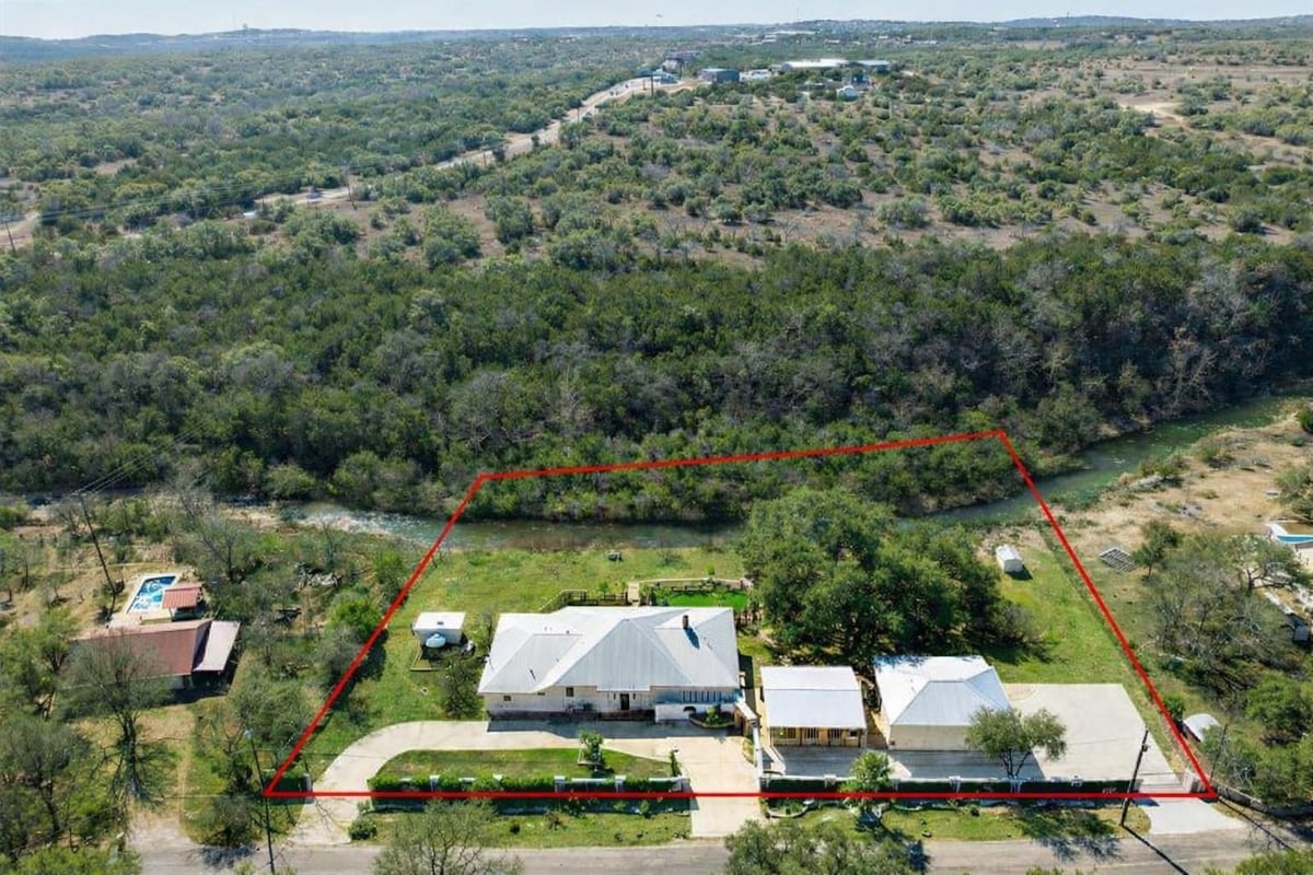 340 Barton Ranch Rd - front exterior - Luxury home in Barton Creek Ranch, Dripping Springs, TX