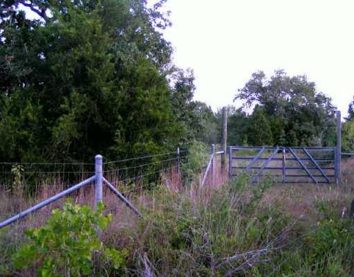 View 3400 E. Parker RD 3400 E. Parker RD - front exterior - Luxury home in Flatonia, TX