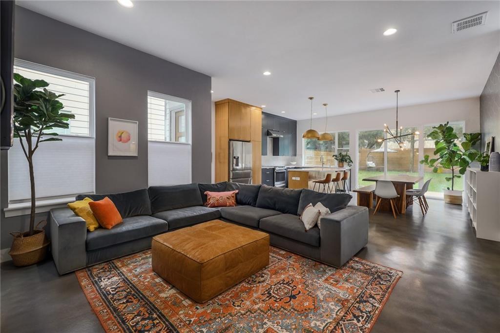View 3401 Minnie St Unit #A in Kincheon 3401 Minnie St Unit #A - front exterior - Luxury home in Kincheon, Austin, TX