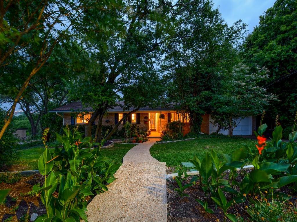 View 3401 Spanish Oak Dr in Balcones Park 01 3401 Spanish Oak Dr - property photo 1 - Luxury home in Balcones Park 01, Austin, TX
