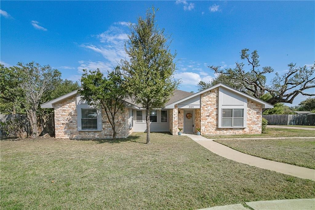 View 3404 ELDORADO Trl in Shady Hollow Add Sec 02 Ph 01 3404 ELDORADO Trl - front exterior - Luxury home in Shady Hollow Add Sec 02 Ph 01, Austin, TX