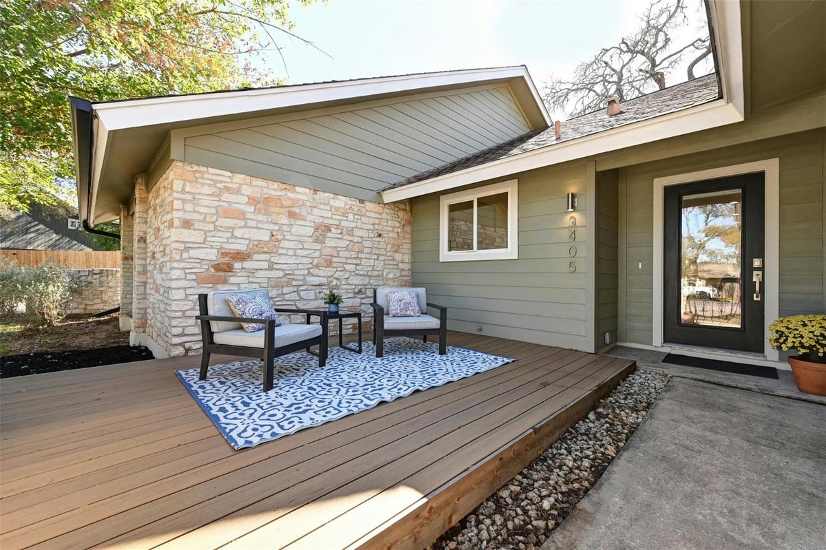3405 Socorro Cir - front exterior - Luxury home in Shady Hollow Add Sec 02 Ph 01, Austin, TX